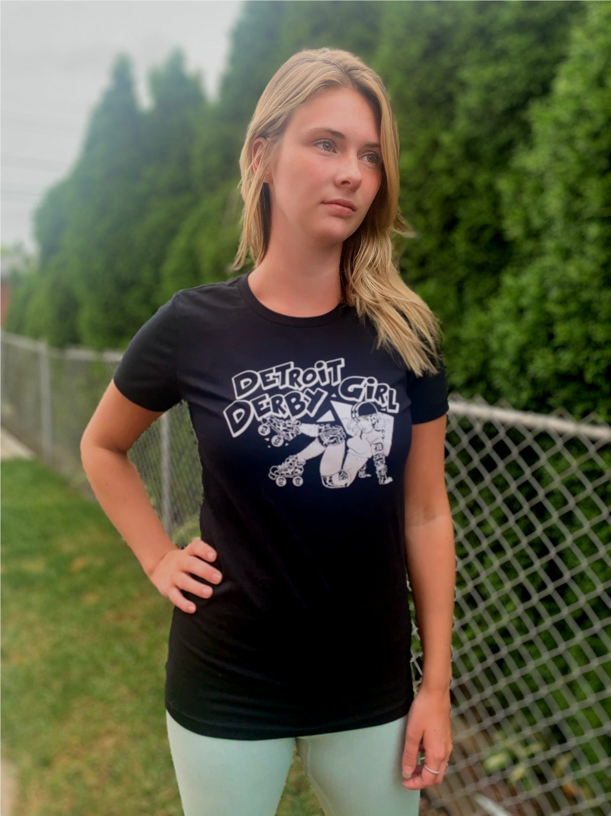 Derby Girls Fitted T- Shirt L / Black by lostinsounddetroit